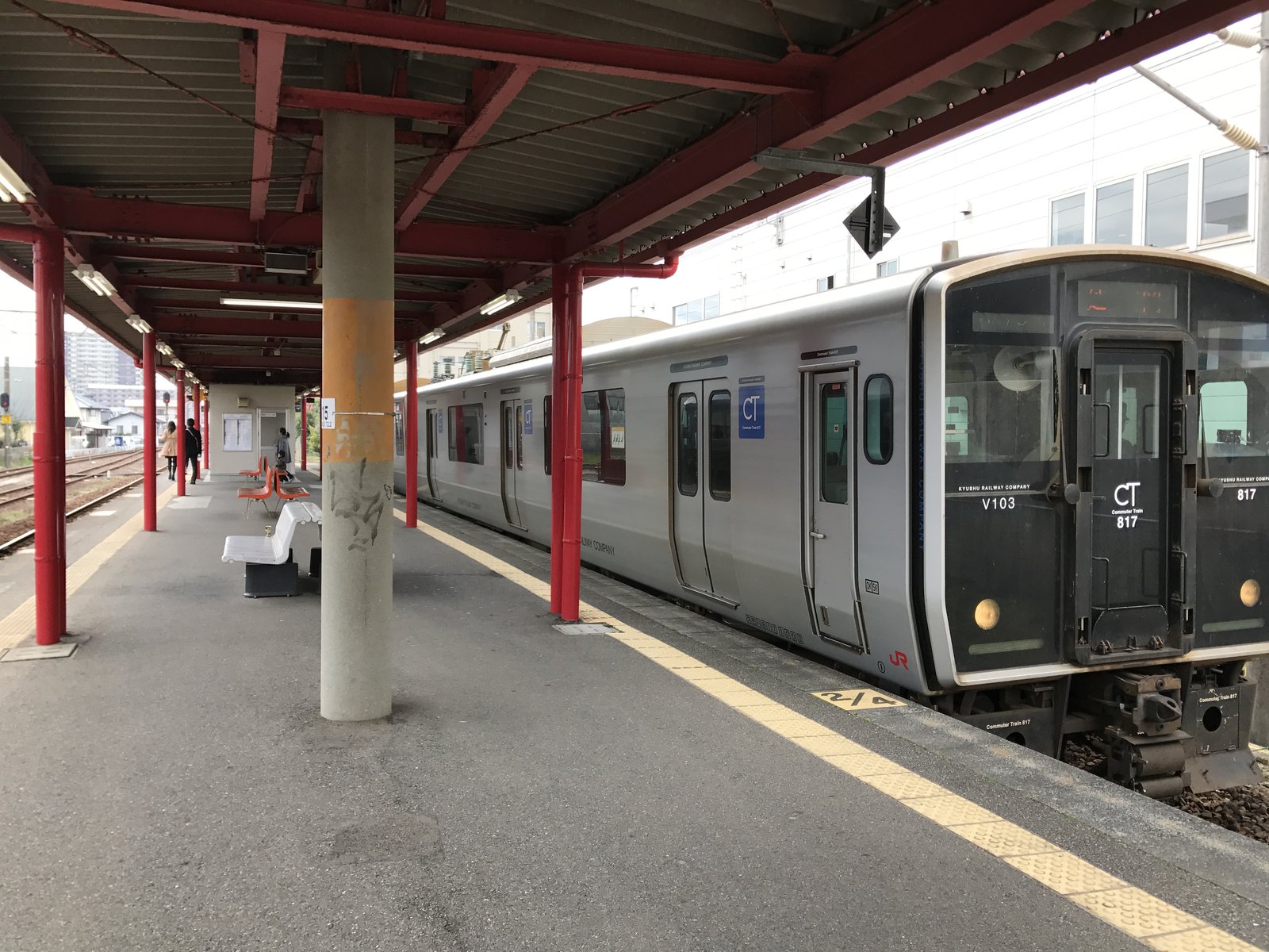 宮崎神宮駅の列車