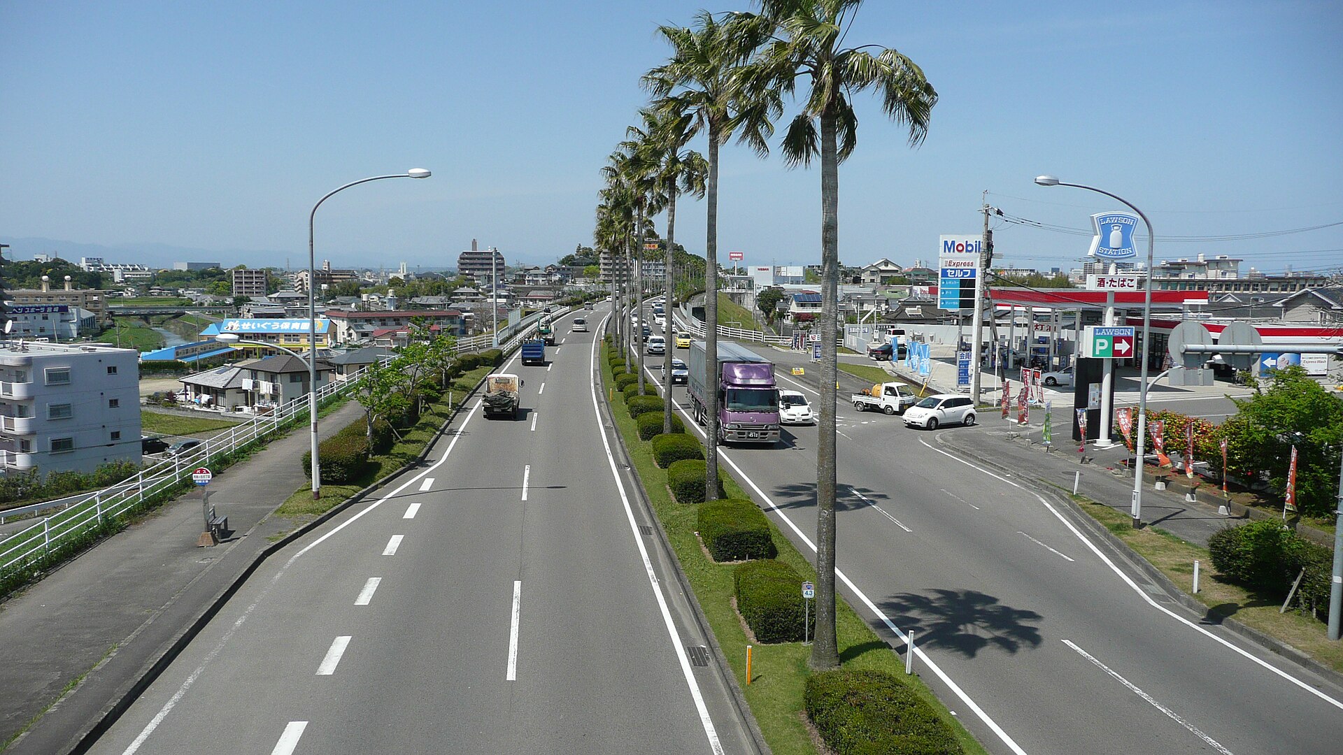 国道220号の宮崎南バイパス・月見ケ丘付近