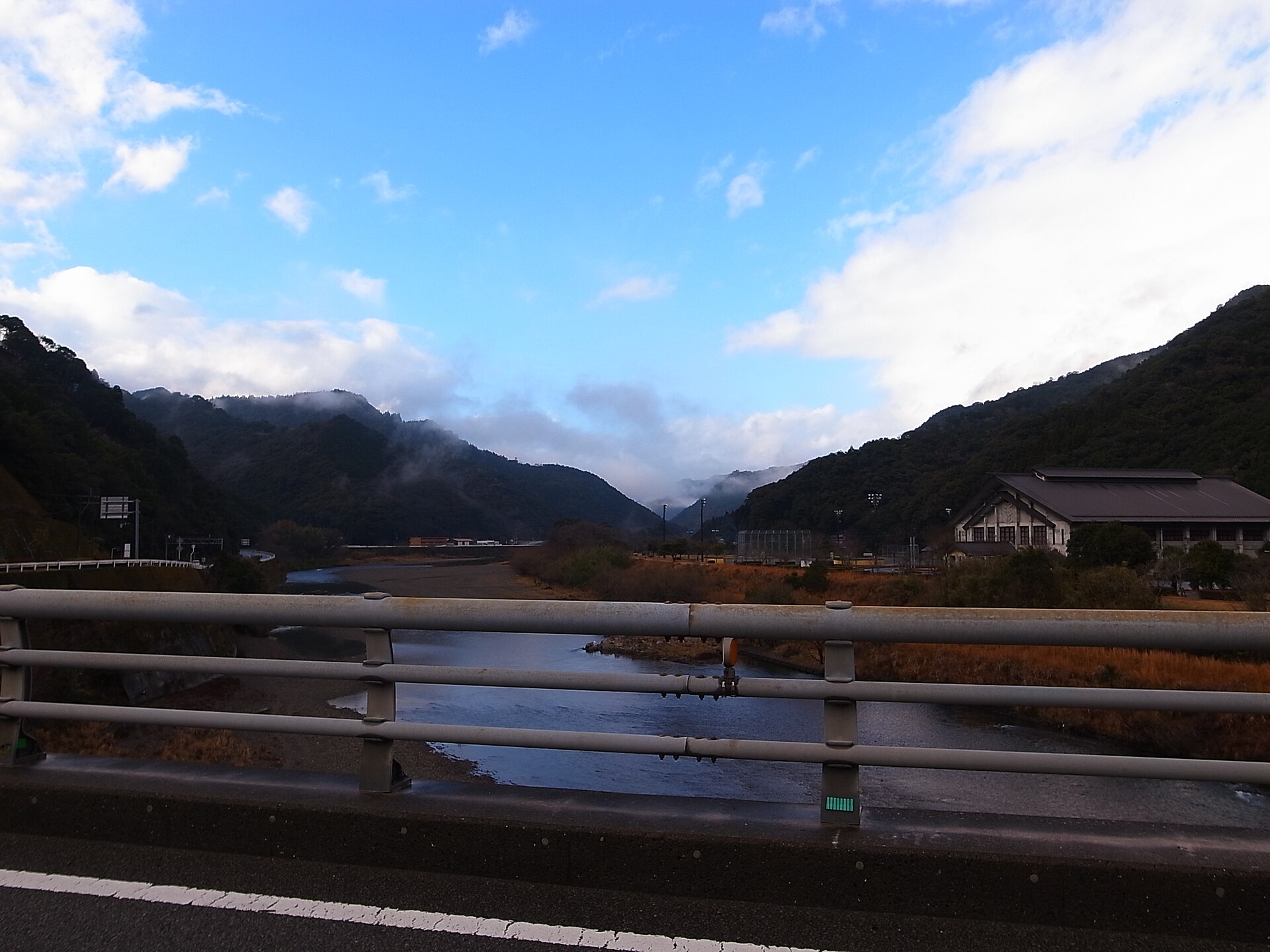 国道10号の橋から見た北川