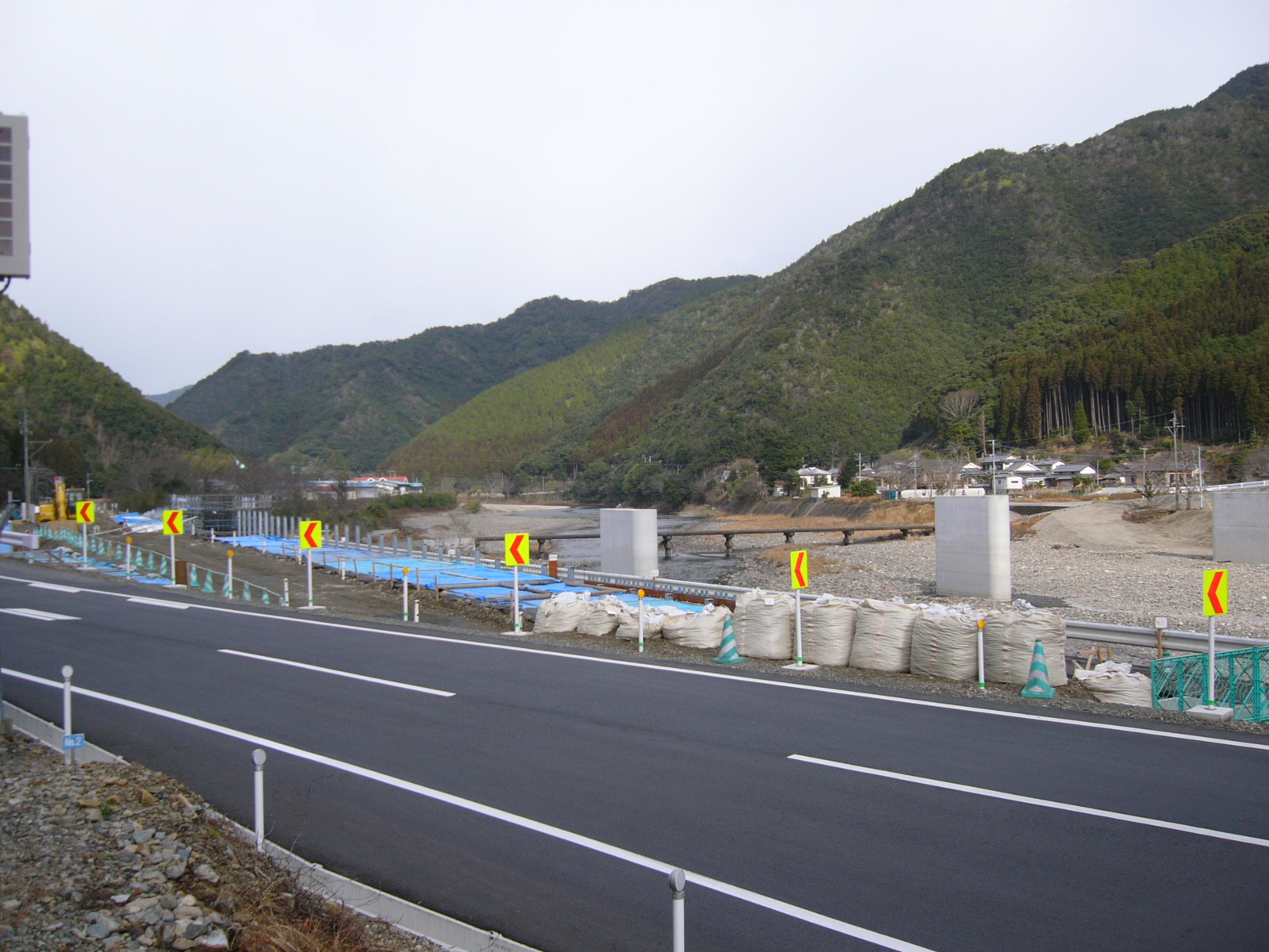 北川の沈み橋付近