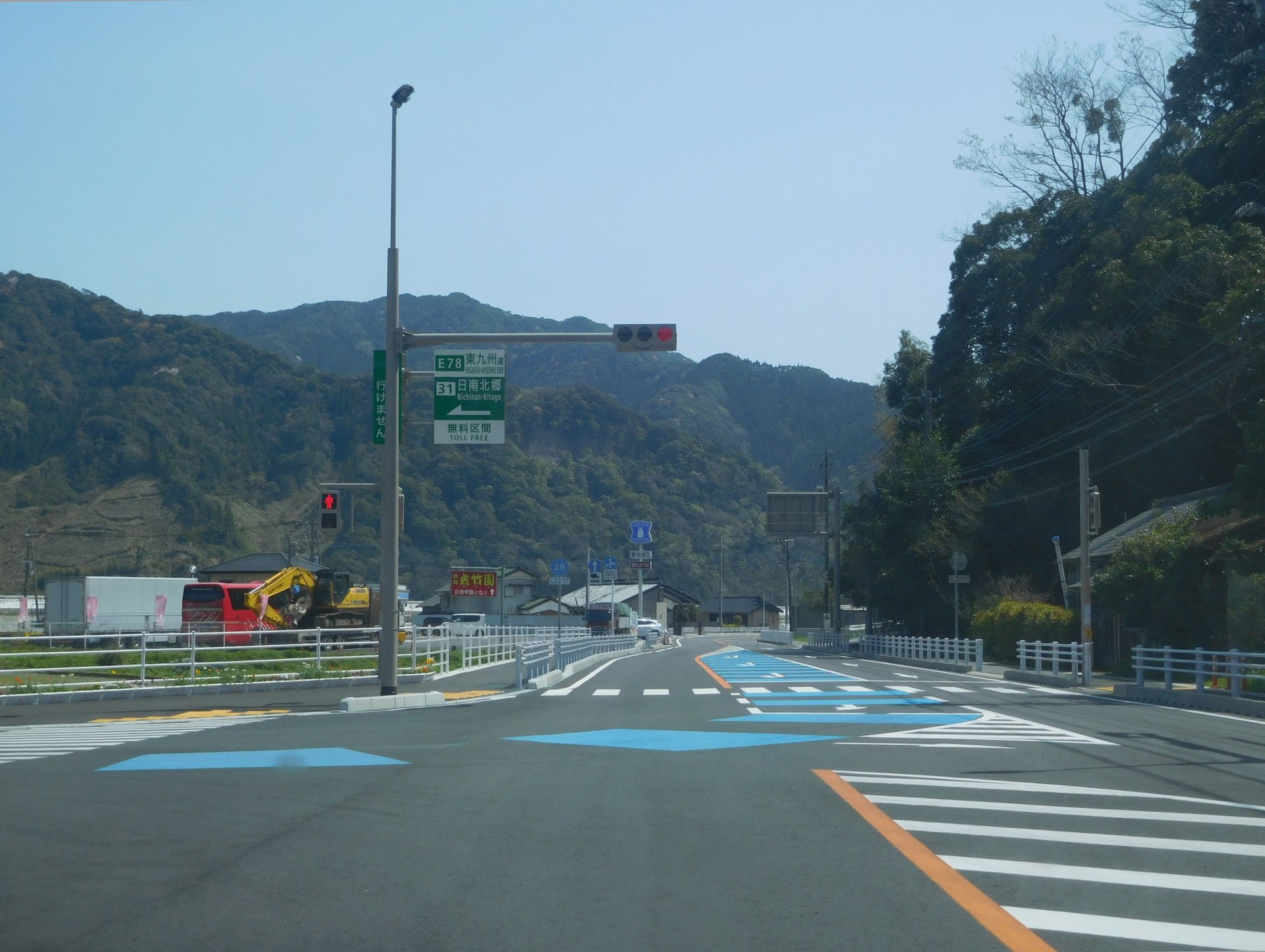 県道28号から日南北郷IC入口への交差点