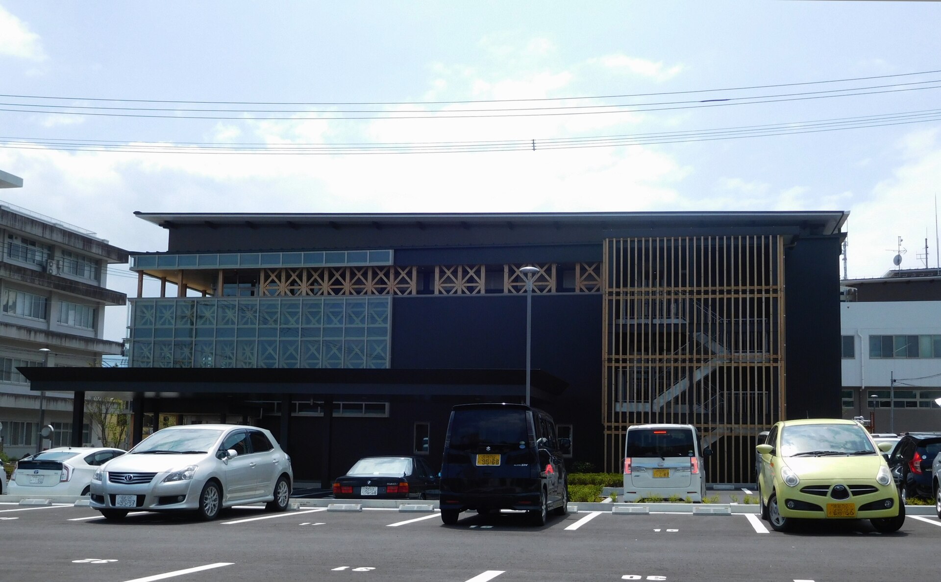小林市役所の庁舎