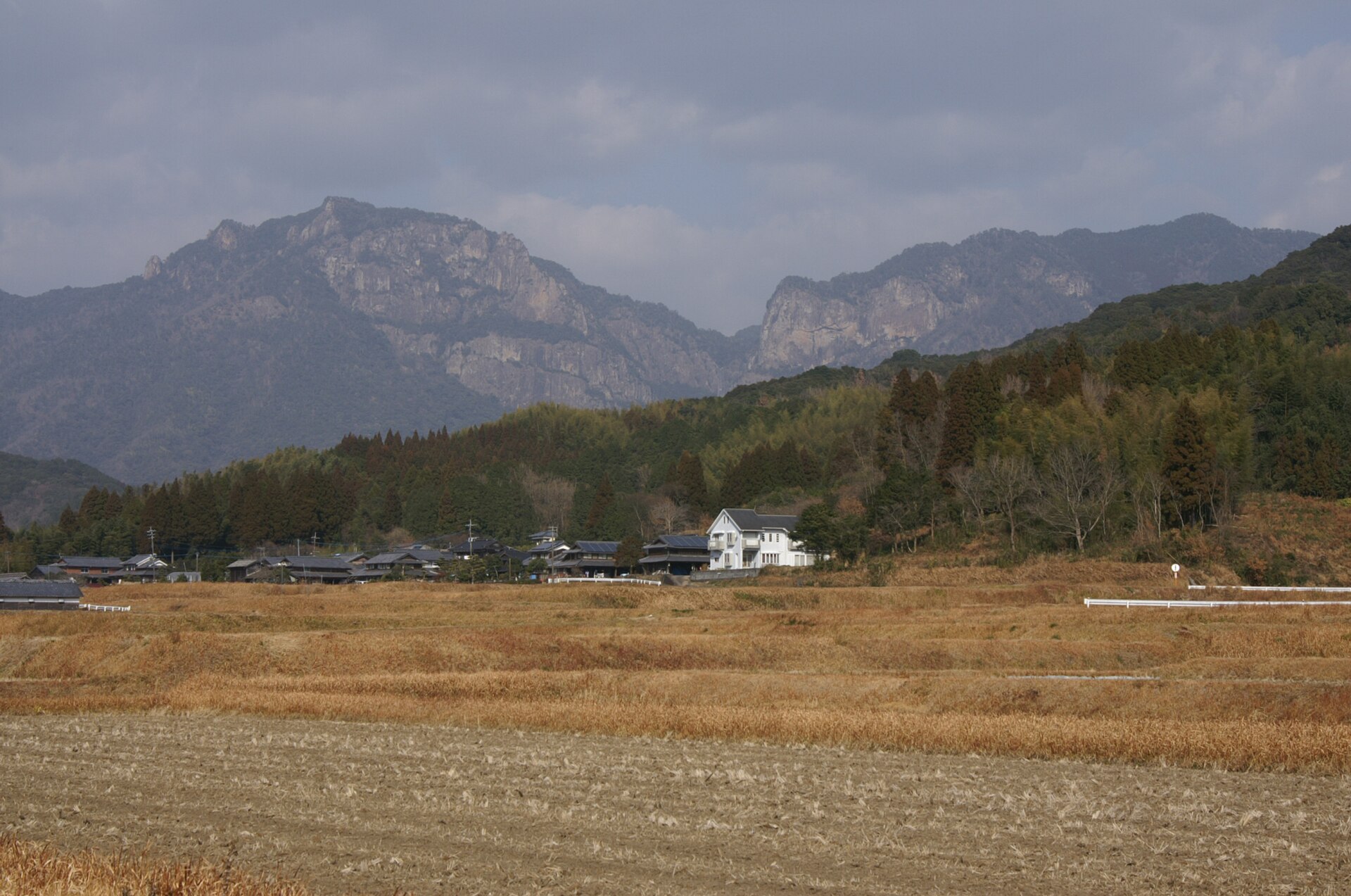 行縢山