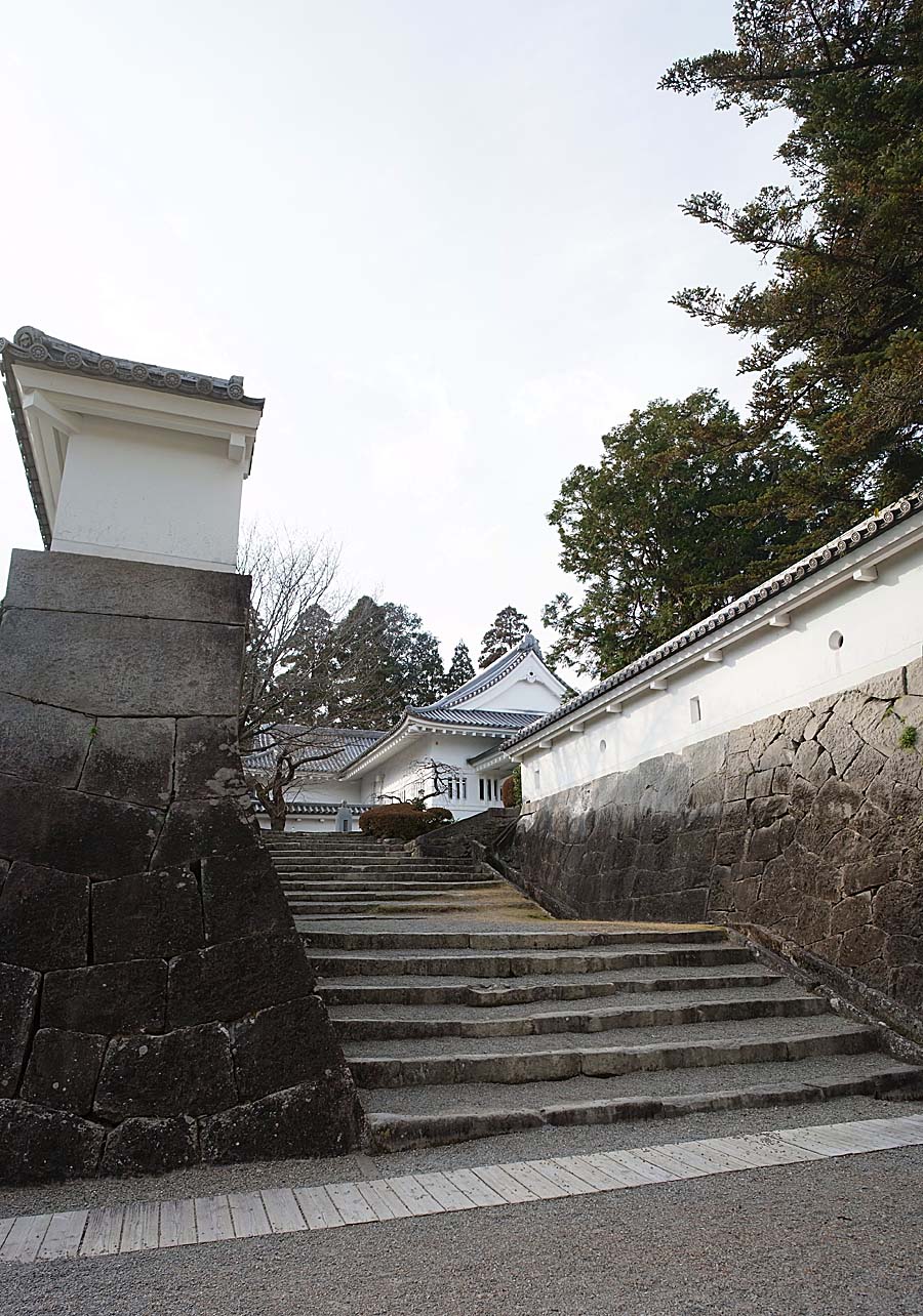 飫肥城跡の石段