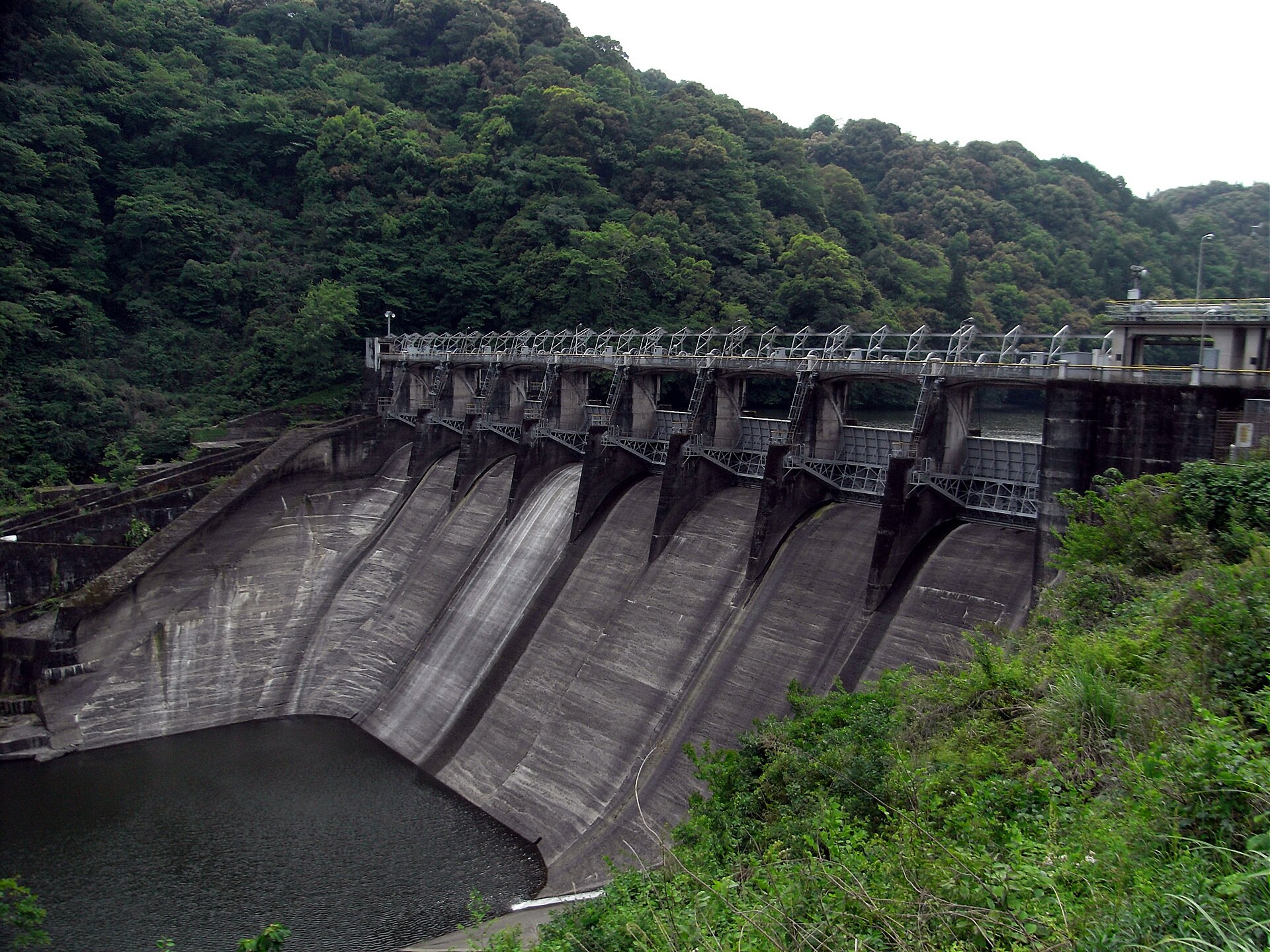 大淀川の高岡ダム