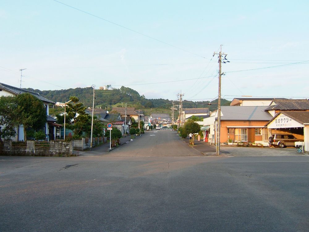 高崎新田駅前の通り